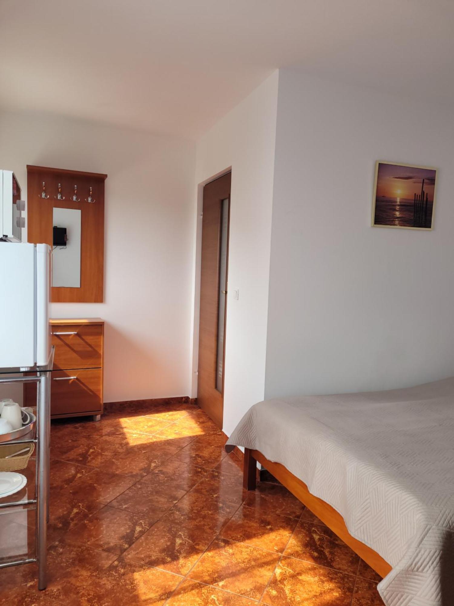 Apartamenty I Pokoje Goscinne Zosia Darlowko Exterior foto