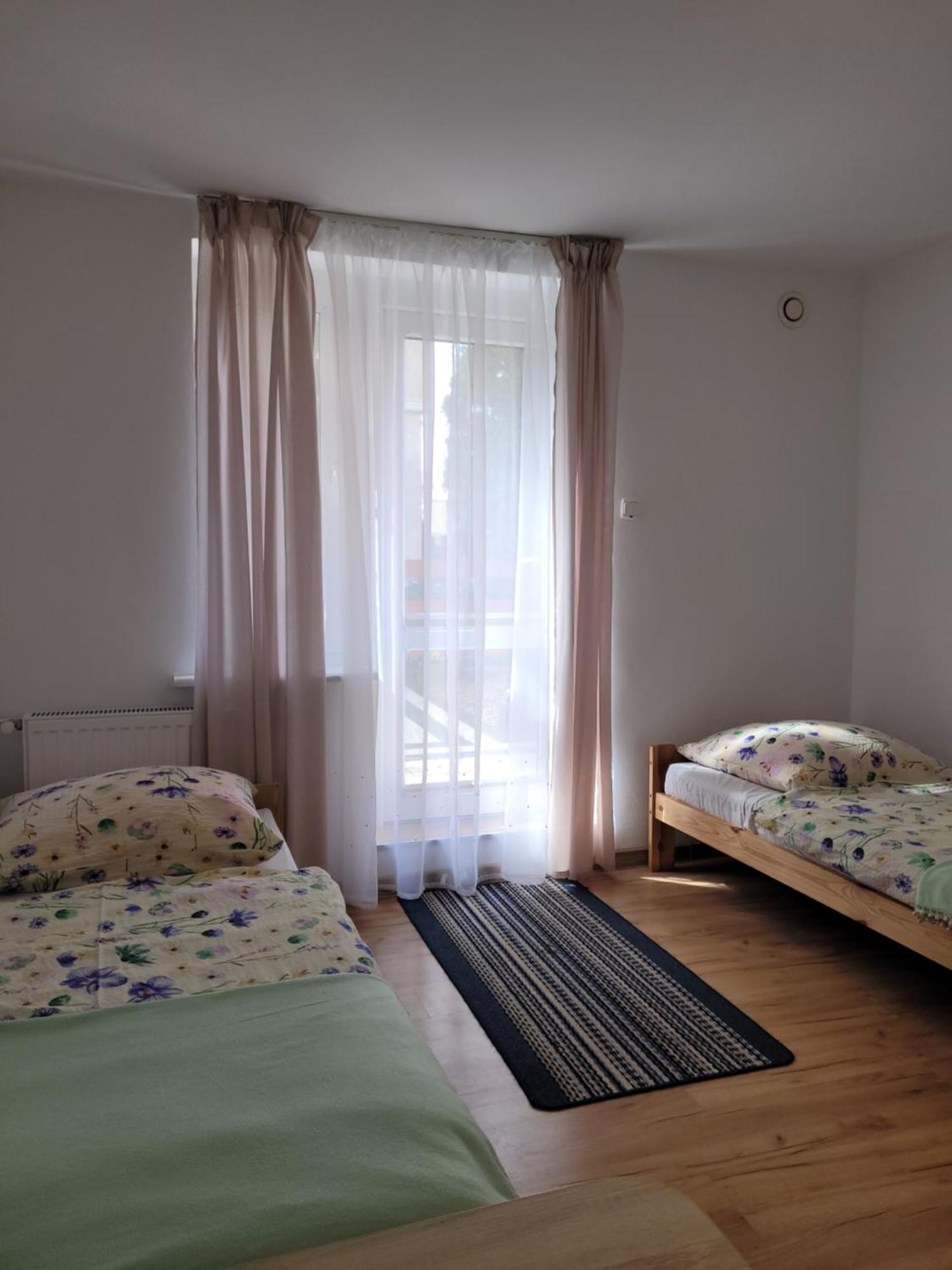 Apartamenty I Pokoje Goscinne Zosia Darlowko Exterior foto